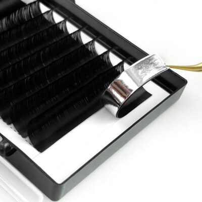 single strand classic black eyelash extensions, customizable logo, curl options available, 8–25mm manual volume lash fans, factory wholesale false eyelashes.