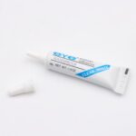 False eyelash glue and tweezers set, gentle and non-irritating, invisible and easy to remove, hypoallergenic eyelash glue 4g/1 piece