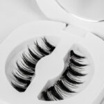 Cross-border Europe and America Amazon hot-selling magnetic false eyelashes with three magnets upgraded natural thick and easy-to-apply eyelashes wholesale